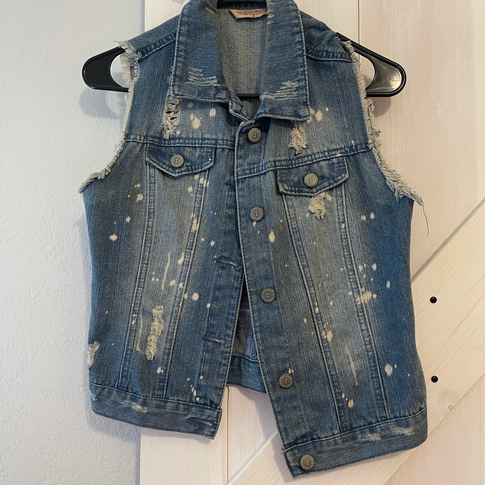 New condition denim vest!